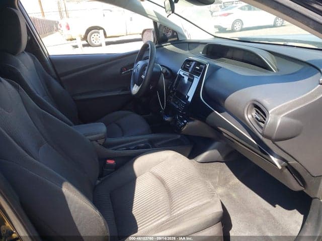 2018 TOYOTA PRIUS TWO 5