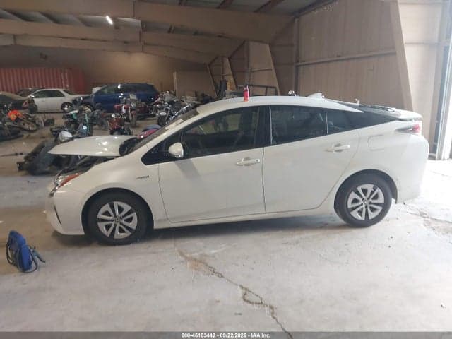 2017 TOYOTA PRIUS TWO 14
