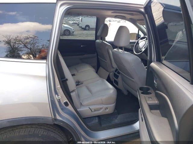 2017 HONDA PILOT EX-L 8