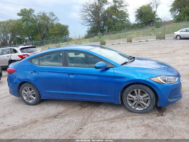 2017 HYUNDAI ELANTRA SE 13