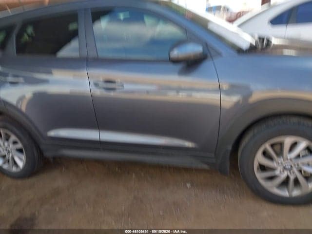 2017 HYUNDAI TUCSON SE 14