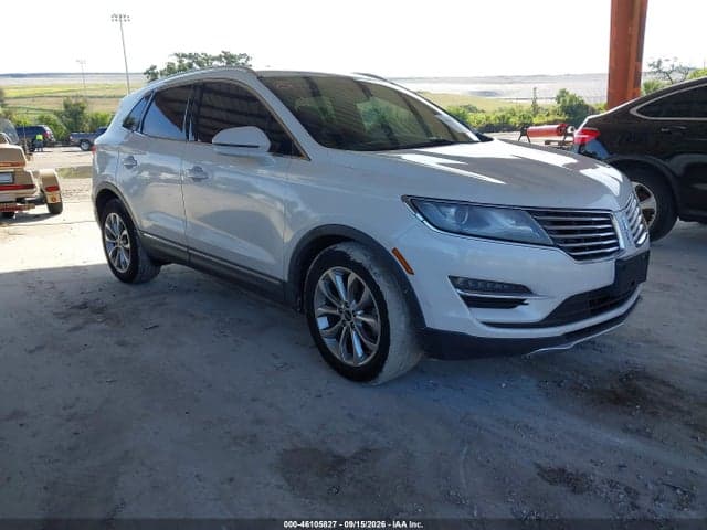 2017 LINCOLN MKC SELECT 1