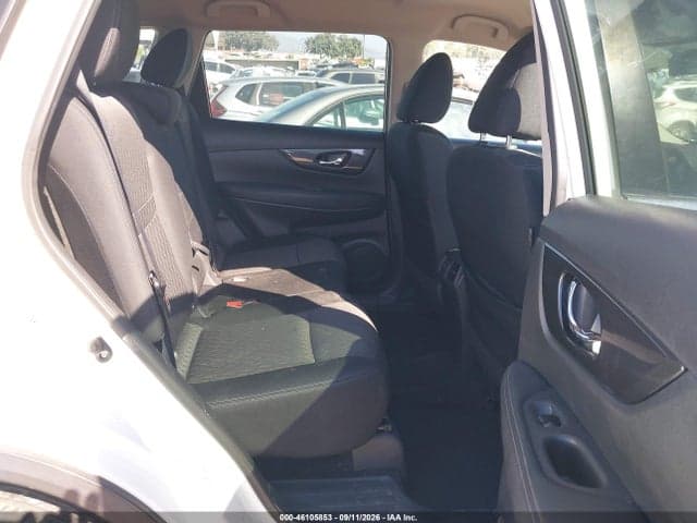 2017 NISSAN ROGUE S 8