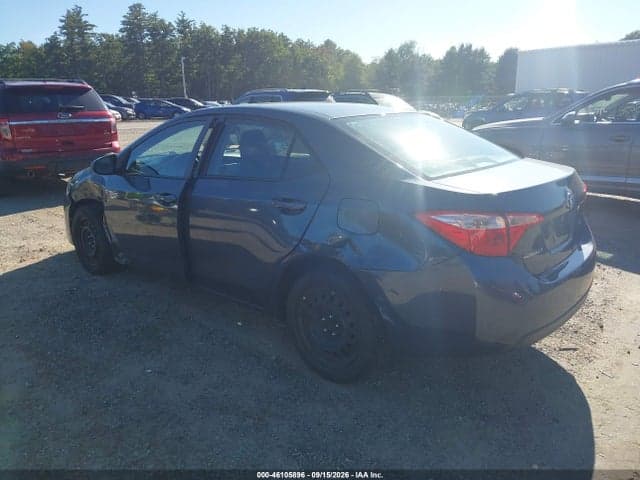 2017 TOYOTA COROLLA LE 3