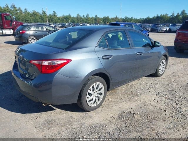 2017 TOYOTA COROLLA LE 4