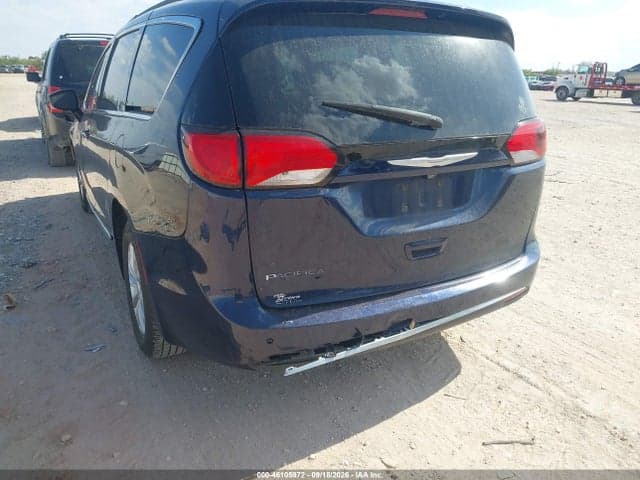 2017 CHRYSLER PACIFICA TOURING-L 6