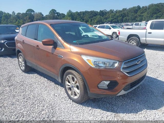 2017 FORD ESCAPE SE 1