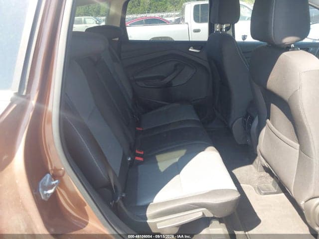 2017 FORD ESCAPE SE 8