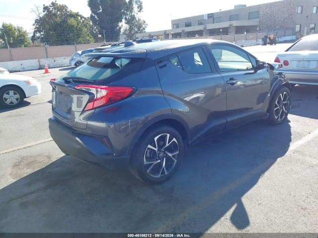 2019 TOYOTA C-HR XLE 4