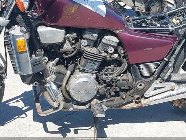 1982 HONDA VF750 C 9