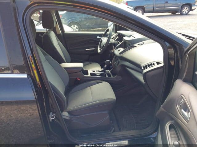 2017 FORD ESCAPE SE 5