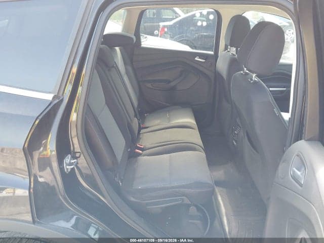 2017 FORD ESCAPE SE 8