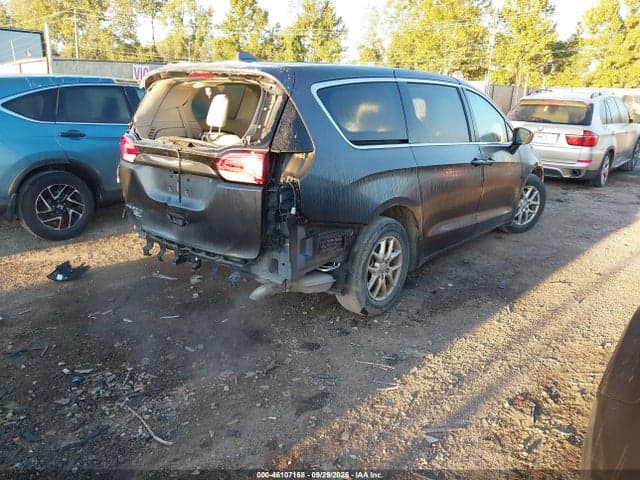 2017 CHRYSLER PACIFICA LX 4