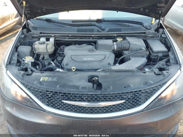 2017 CHRYSLER PACIFICA LX 10
