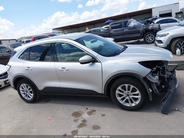 2020 FORD ESCAPE SE 13