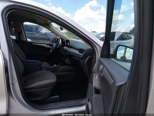 2020 FORD ESCAPE SE 5
