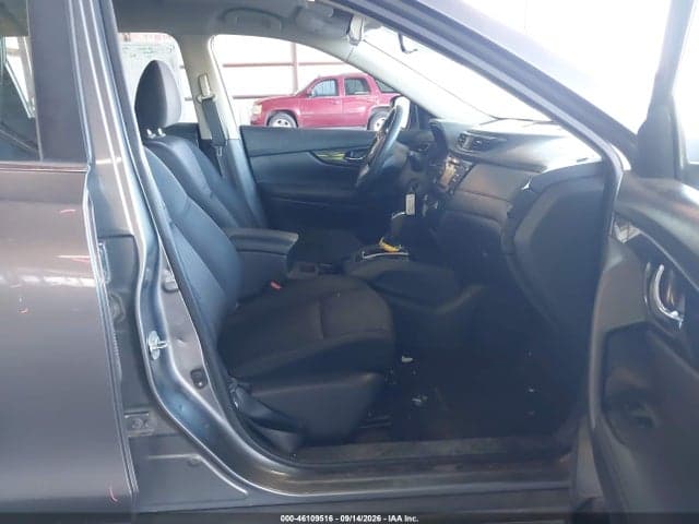 2017 NISSAN ROGUE S 5