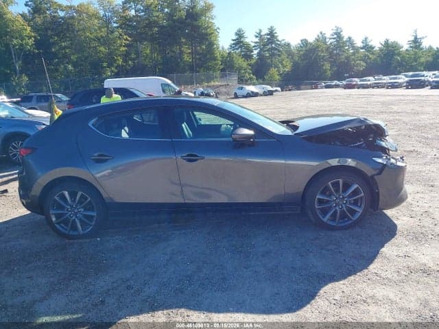 2023 MAZDA MAZDA3 2.5 S PREFERRED 13