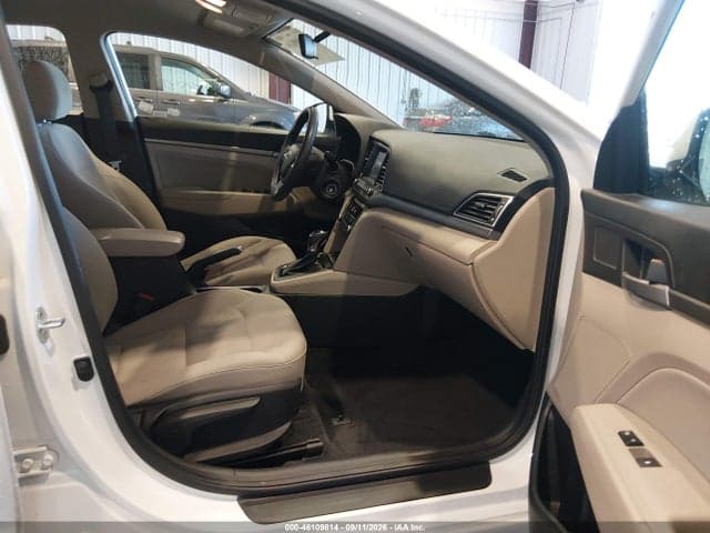 2017 HYUNDAI ELANTRA SE 5