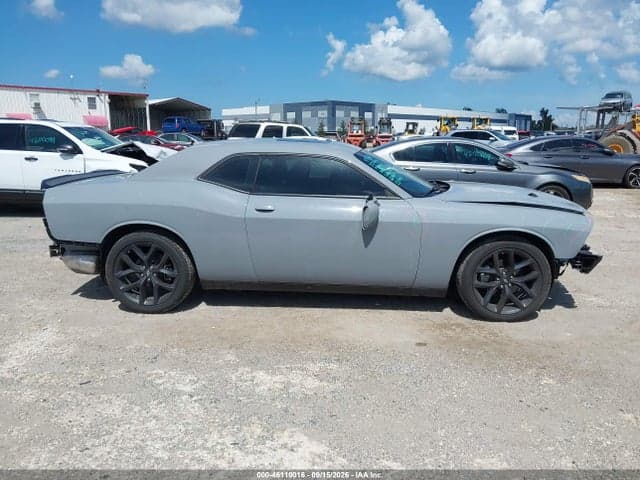 2022 DODGE CHALLENGER SXT 14