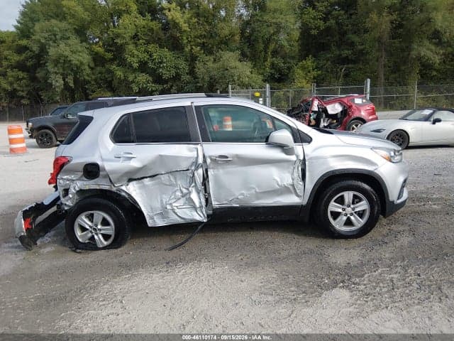 2020 CHEVROLET TRAX AWD LT 13