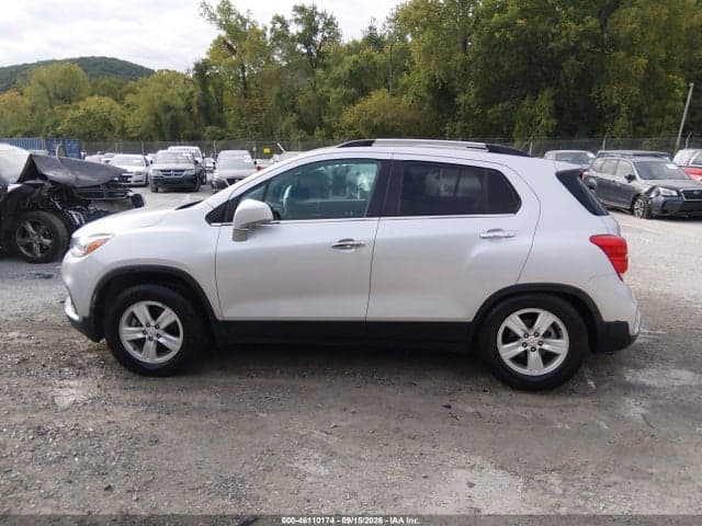 2020 CHEVROLET TRAX AWD LT 14