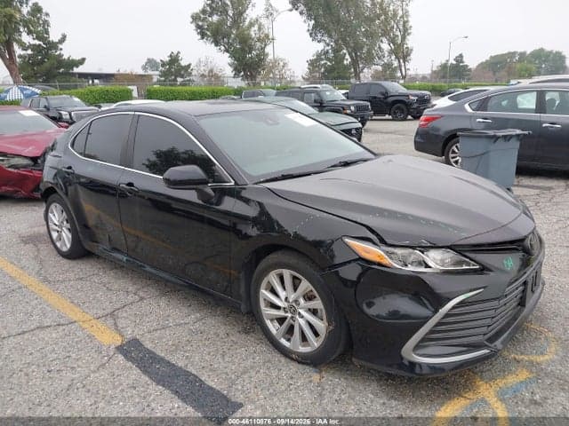2022 TOYOTA CAMRY LE 1
