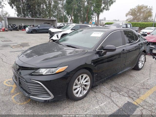 2022 TOYOTA CAMRY LE 2