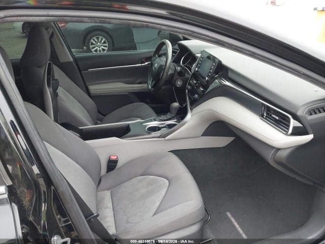 2022 TOYOTA CAMRY LE 5