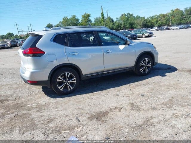 2017 NISSAN ROGUE SL 4