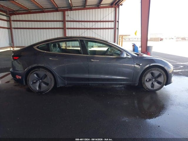 2018 TESLA MODEL 3 LONG RANGE/PERFORMANCE 12
