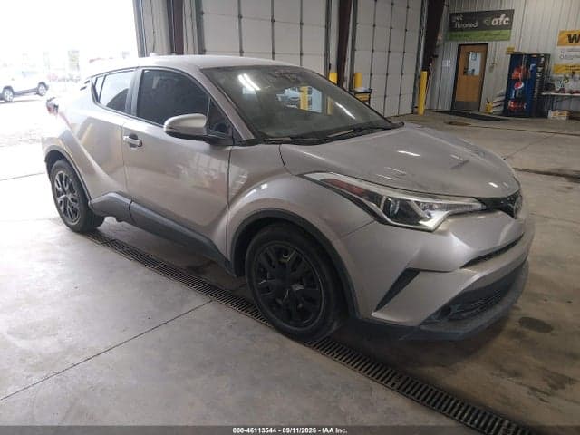 2019 TOYOTA C-HR LE 1