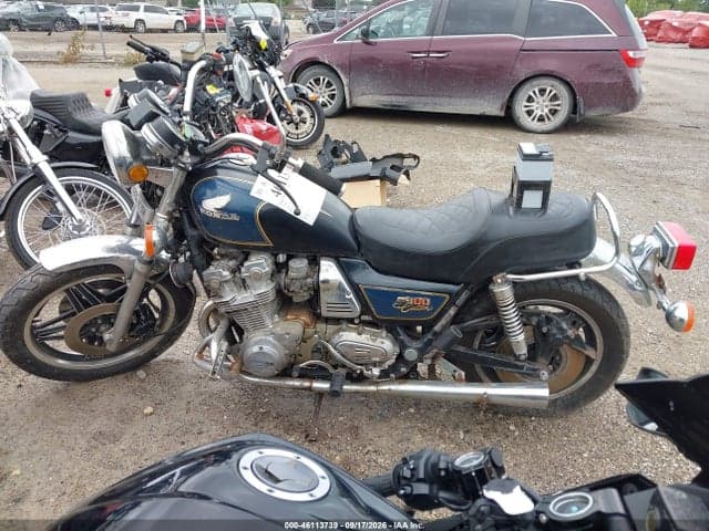 1981 HONDA CB900 13