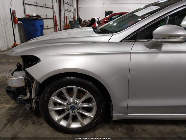 2017 FORD FUSION SE 19