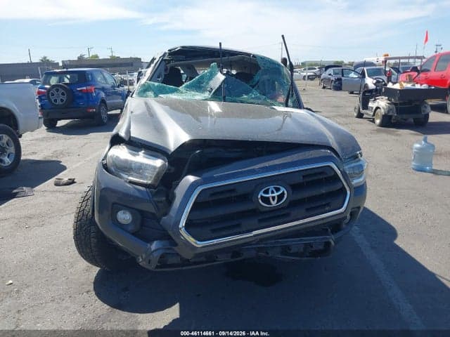 2017 TOYOTA TACOMA SR5 V6 13