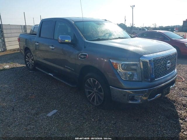 2017 NISSAN TITAN SL