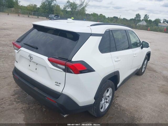 2019 TOYOTA RAV4 XLE 4