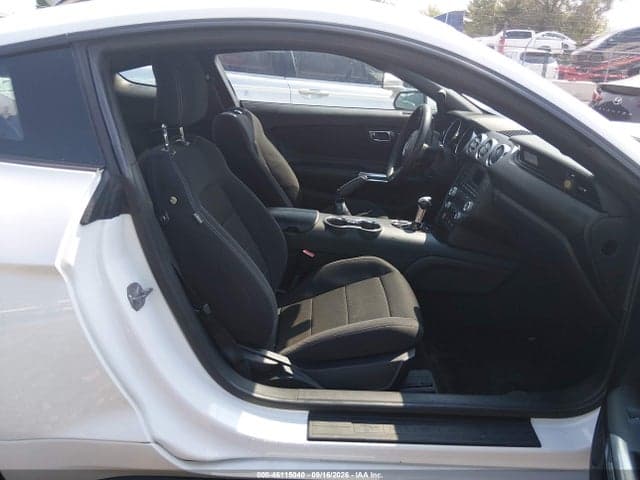 2017 FORD MUSTANG V6 5