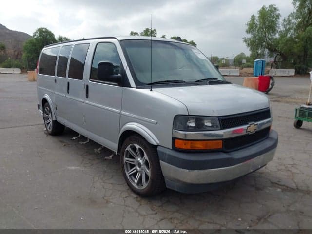 2017 CHEVROLET EXPRESS 2500 WORK VAN 1