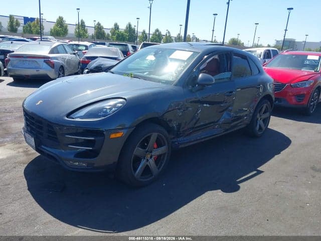 2018 PORSCHE MACAN TURBO 2