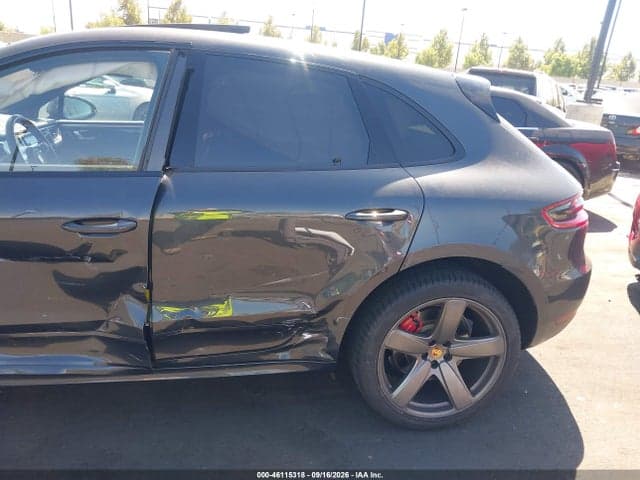 2018 PORSCHE MACAN TURBO 18