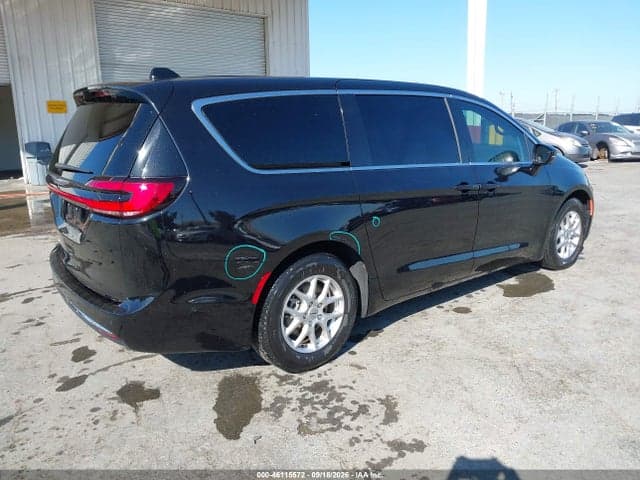 2024 CHRYSLER PACIFICA TOURING L 4