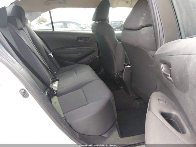 2022 TOYOTA COROLLA LE 8