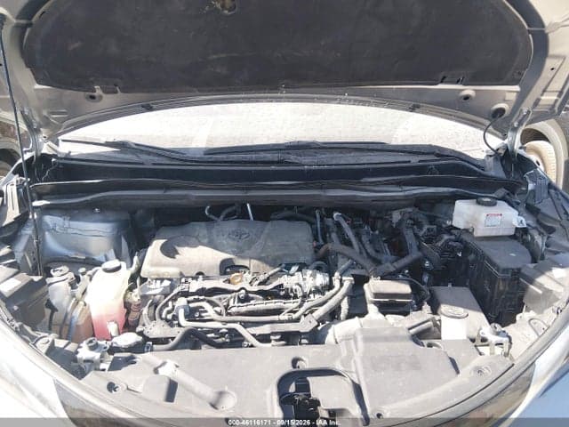 2025 TOYOTA SIENNA 10