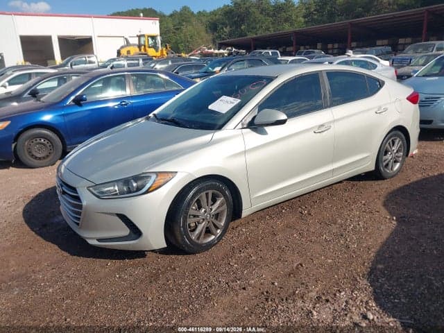 2017 HYUNDAI ELANTRA SE 2