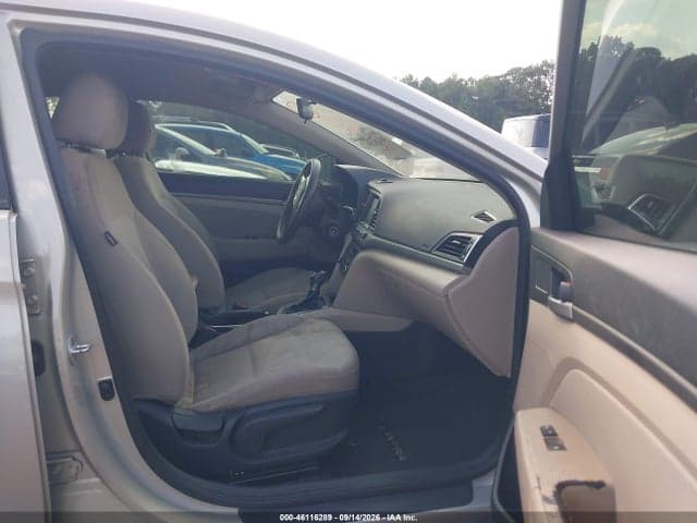 2017 HYUNDAI ELANTRA SE 5