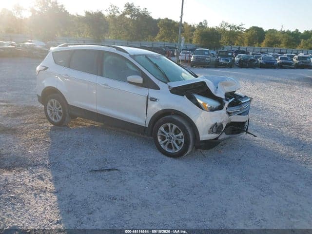 2017 FORD ESCAPE SE 1
