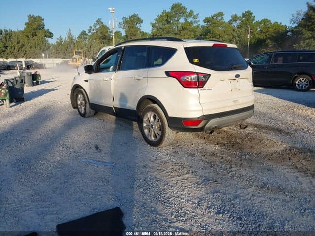 2017 FORD ESCAPE SE 3