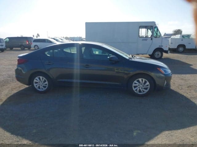 2020 HYUNDAI ELANTRA SE 14