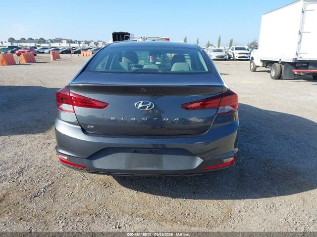 2020 HYUNDAI ELANTRA SE 17